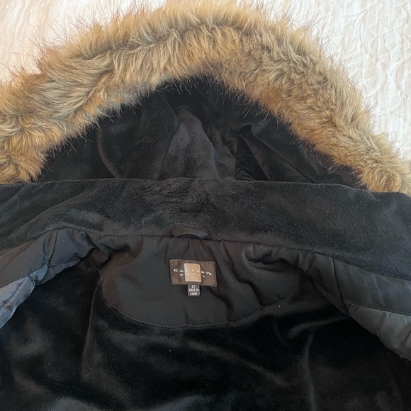 Gallery plus size 2x Black Puffer Coat with faux Fur trim on Hood - Picture 12 of 16